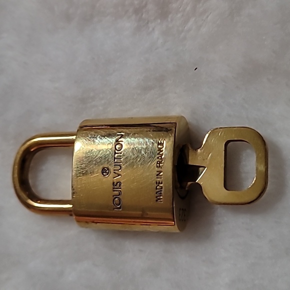 Authentic Louis Vuitton Lock & Key w unbranded chain - Picture 5 of 7
